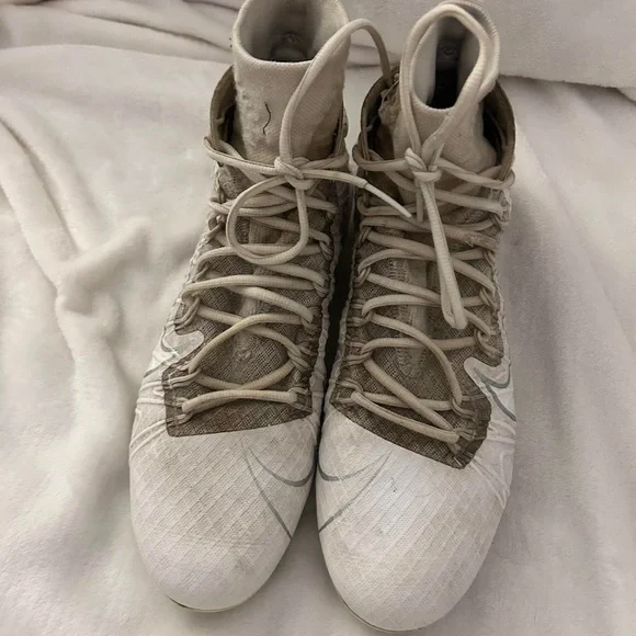 cleats - Picture 2 of 4